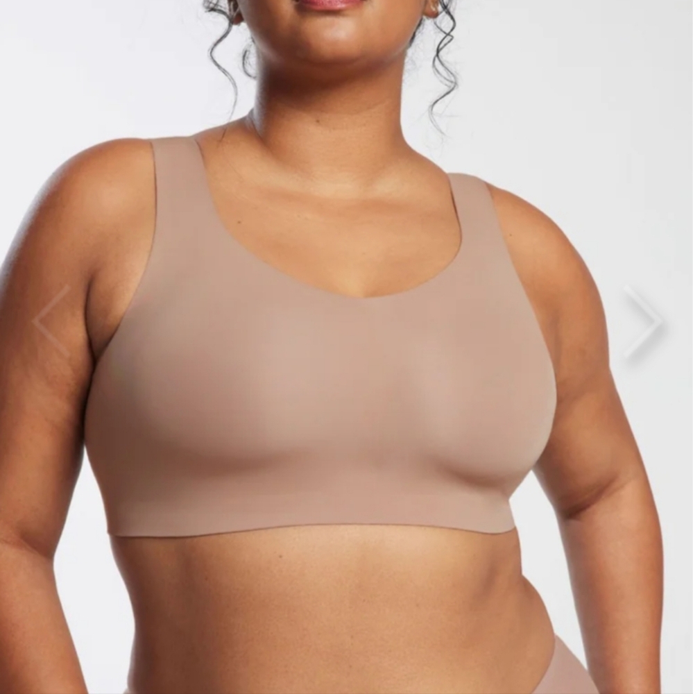 Evelyn and Bobbie Defy Bra